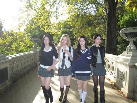 H2H_INA's tweet photo. Hearts2Hearts Pinterest update with #A_NA #YUHA #STELLA #IAN 🌻🧁🎀🫛 https://t.co/R5xiRI1xvV