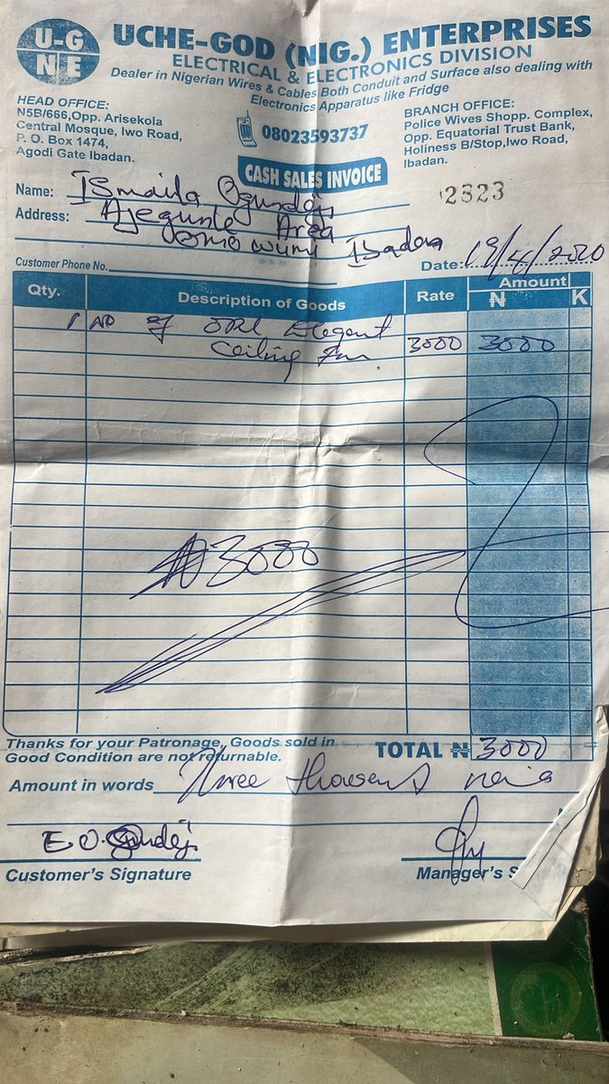 mavexsi's tweet photo. My Dad bought alot of things (gadgets, appliances) at ridiculous prices before the year I was born. Imagine buying ceiling fan for 3k and 3 yards of rug for 165 naira?😂😂 https://t.co/lbxoKsz13s