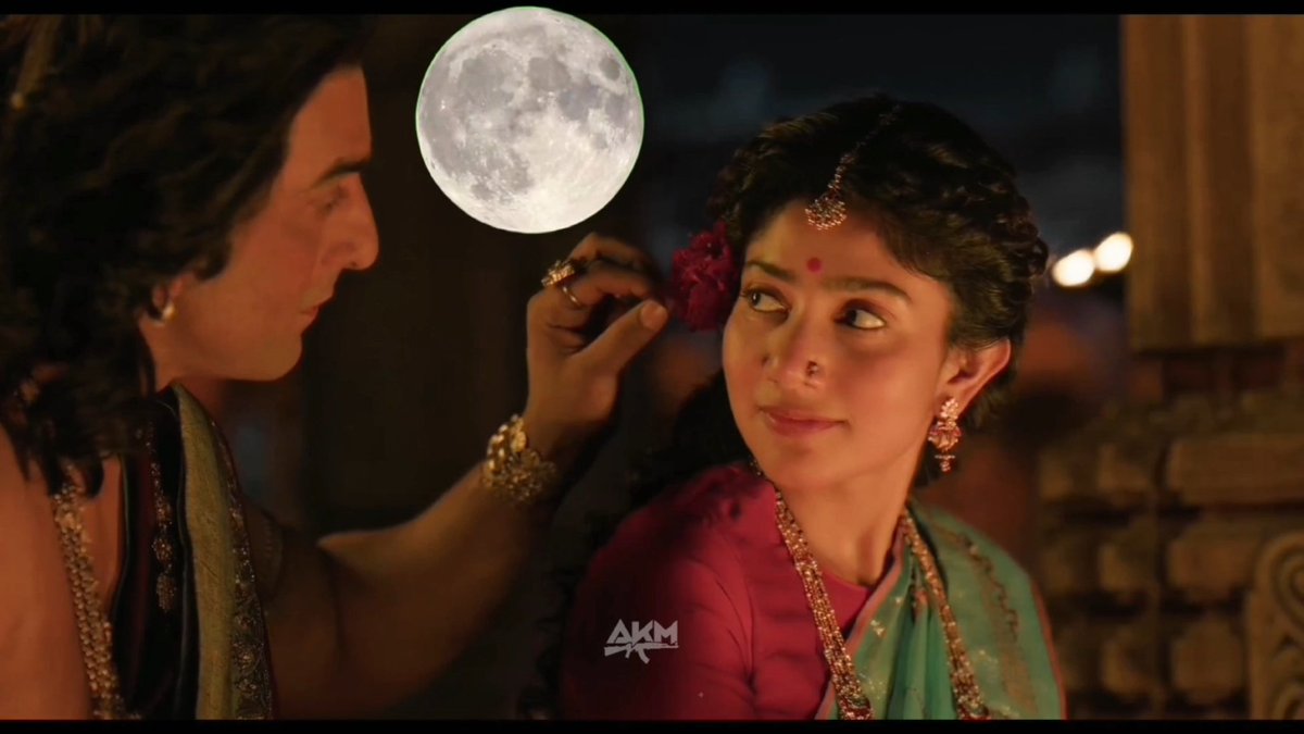 Abhikm28's tweet photo. @WorldOfRamayana Frames 👀:
#RamayanaEditContest
#TeamYashFC #Ramayana https://t.co/ieSUtWOjjG