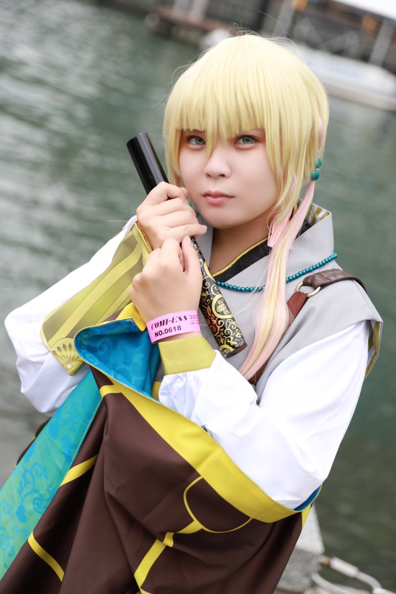 snow_moon59's tweet photo. ⚠️Cosplay⚠️

刀剣乱舞
/ 太閤左文字

「    金ぴかなのがいいな！    」

 #阿波音食祭
📸裏火さん https://t.co/LZ4rcoemKX