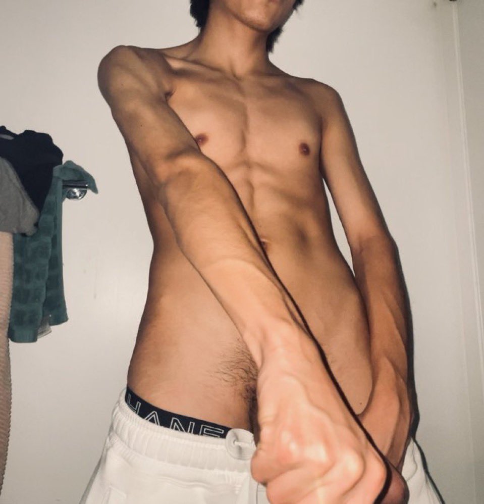 nosoyem0000's tweet photo. hii i'm not new to nsfwtwt :p

🦇He/him
🦇switch
🦇soft + hard kinks (I’m very vocal love to moan) 
🦇ilove video games &amp; anime/manga, gym, fashion and overwatch 

Desperately need moots to play videos games with especially ow 

#nsfwtwt #nsfw #moothunt #owtwt https://t.co/qERJF1YenX