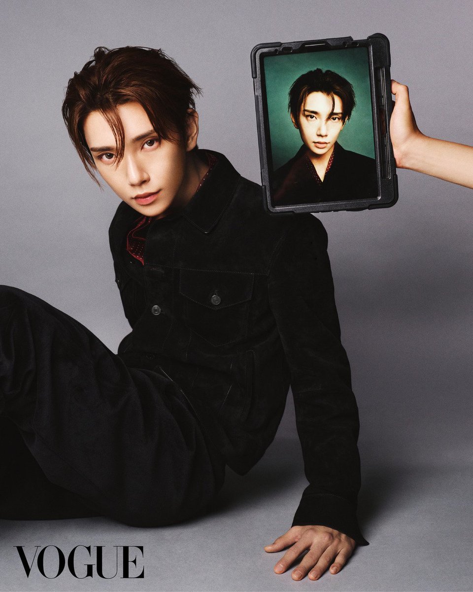xLambxx's tweet photo. #조슈아 #JOSHUA 보그 톰포드 화보 VOGUE TOM FORD https://t.co/j5sqwCpGl9
