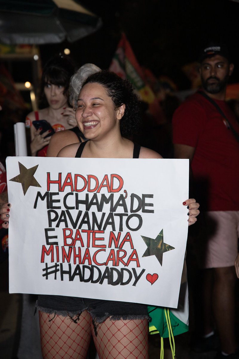 llivialopess's tweet photo. haddad ministro do tesão https://t.co/AB5HAbYMdS
