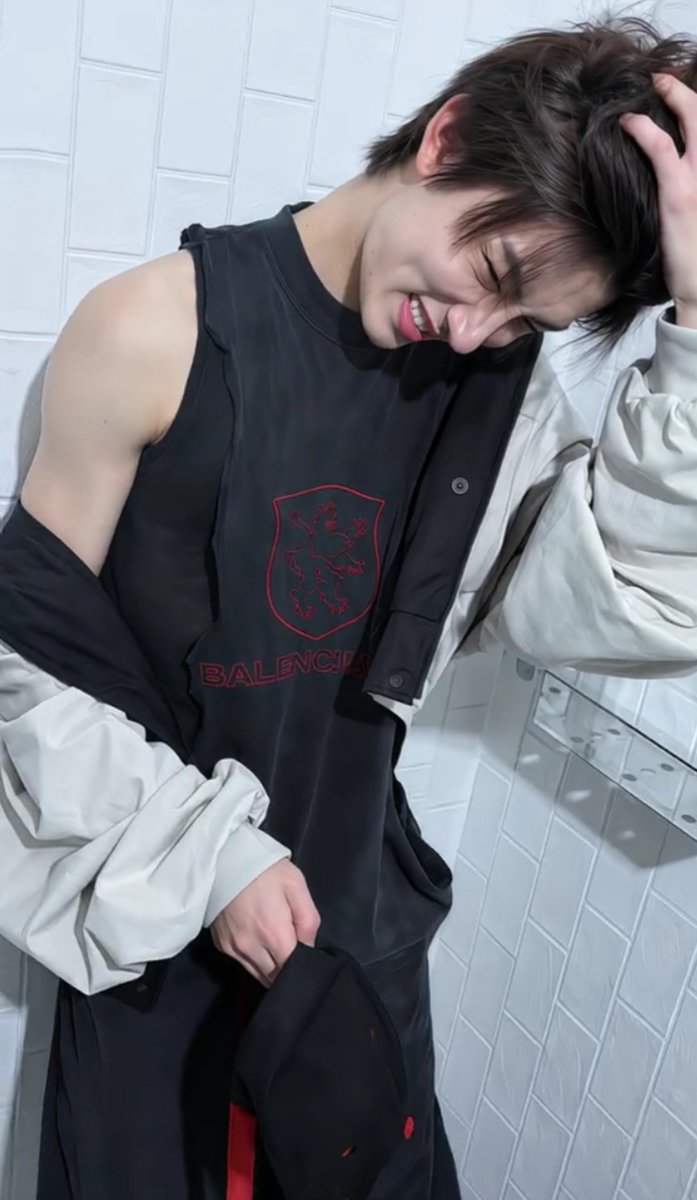 Seonvgyeon's tweet photo. —
No caption https://t.co/YWoBs0DjtH