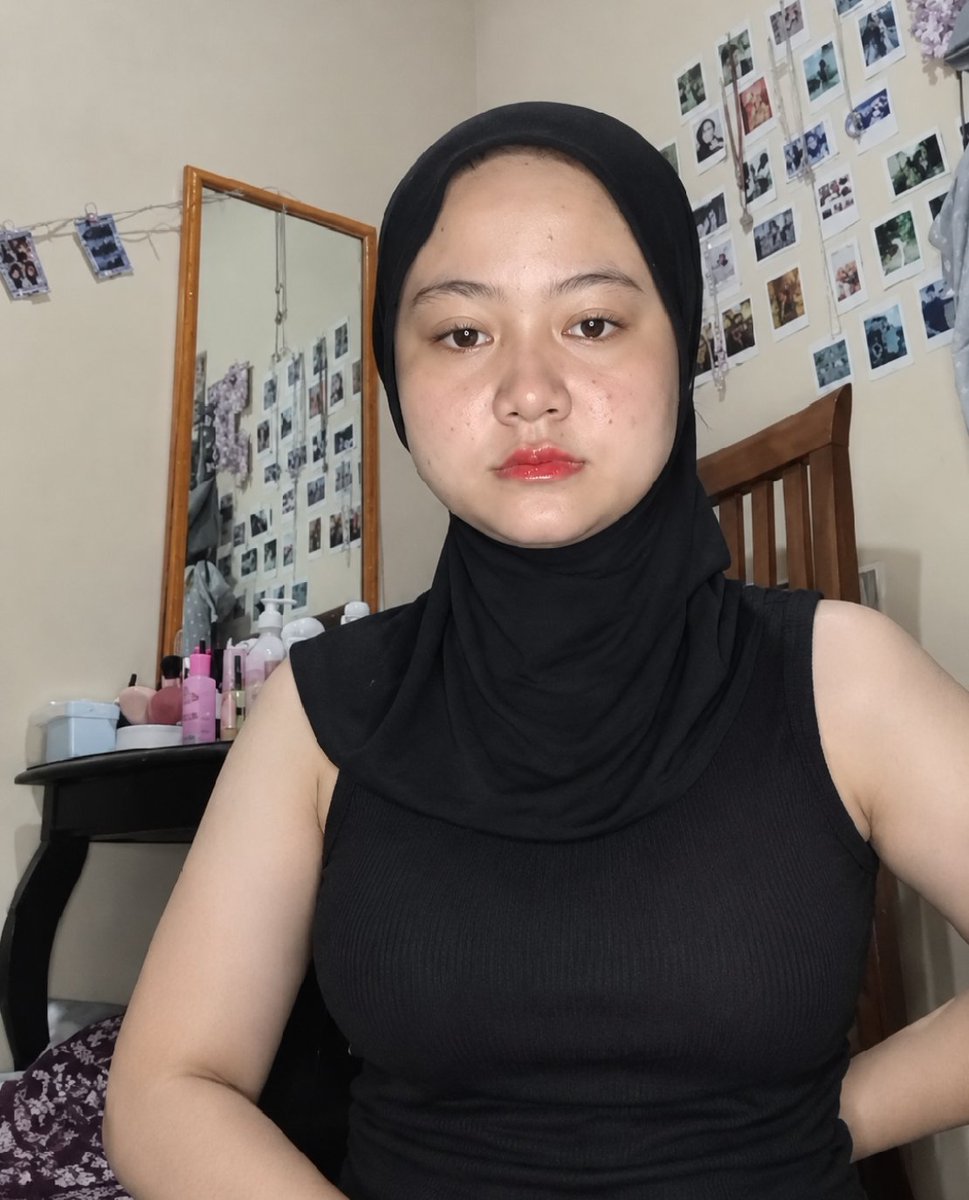 RuchiRa00693974's tweet photo. Ukhty bandel cari perhatian 
https://t.co/MkGxwcZmuJ https://t.co/HrGV3BPkB4