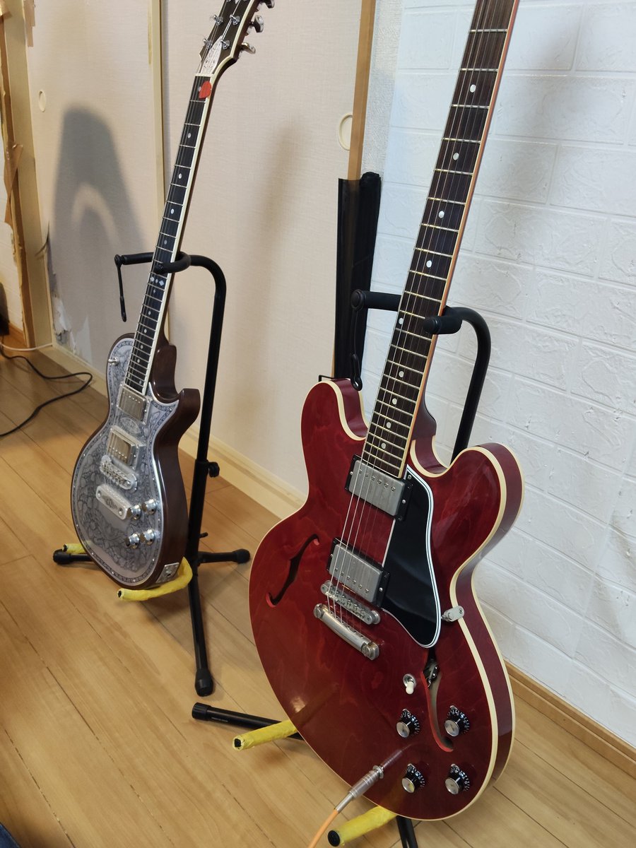 HIROKI_44444's tweet photo. 生徒さんのES-335が良すぎて…ほちいっ！ https://t.co/95Mxnnk3KT