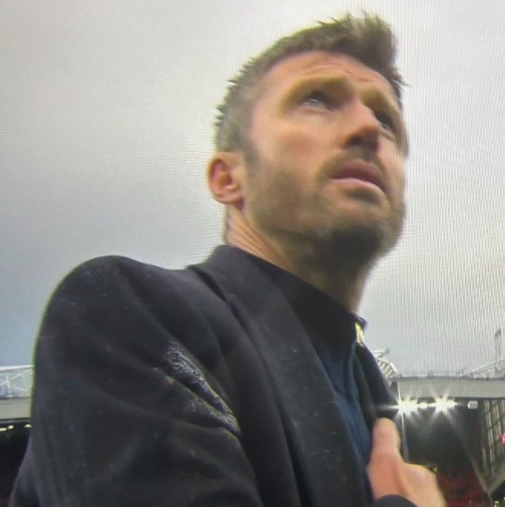 centredevils's tweet photo. 🚨🚨🌕| NEW: Sources say it did not go unnoticed by the Manchester United front office that Michael Carrick received significant support from United fans during and after the defeat to Bournemouth. [@RobDawsonESPN] https://t.co/RxfOUL69Hk