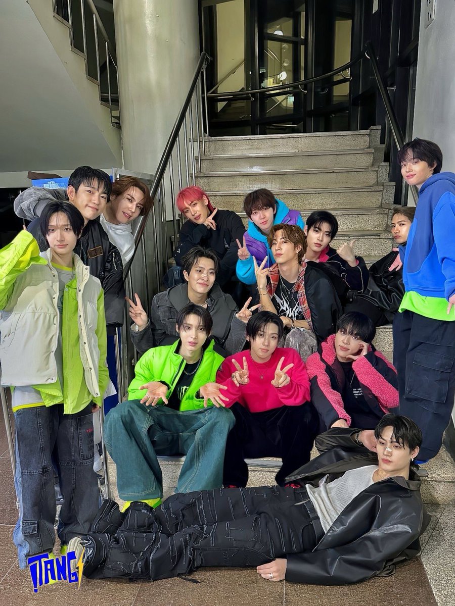 Pop7base's tweet photo. GOT7’s leader JAY B shared how proud he felt when JYP’s KickFlip wrote “We’re grateful that we’re able to promote like this thanks to our seniors” on their signed album for GOT7 during a recent exchange.

“It made me proud. I thought "So there are people who recognize and appreciate what we’ve done.’”