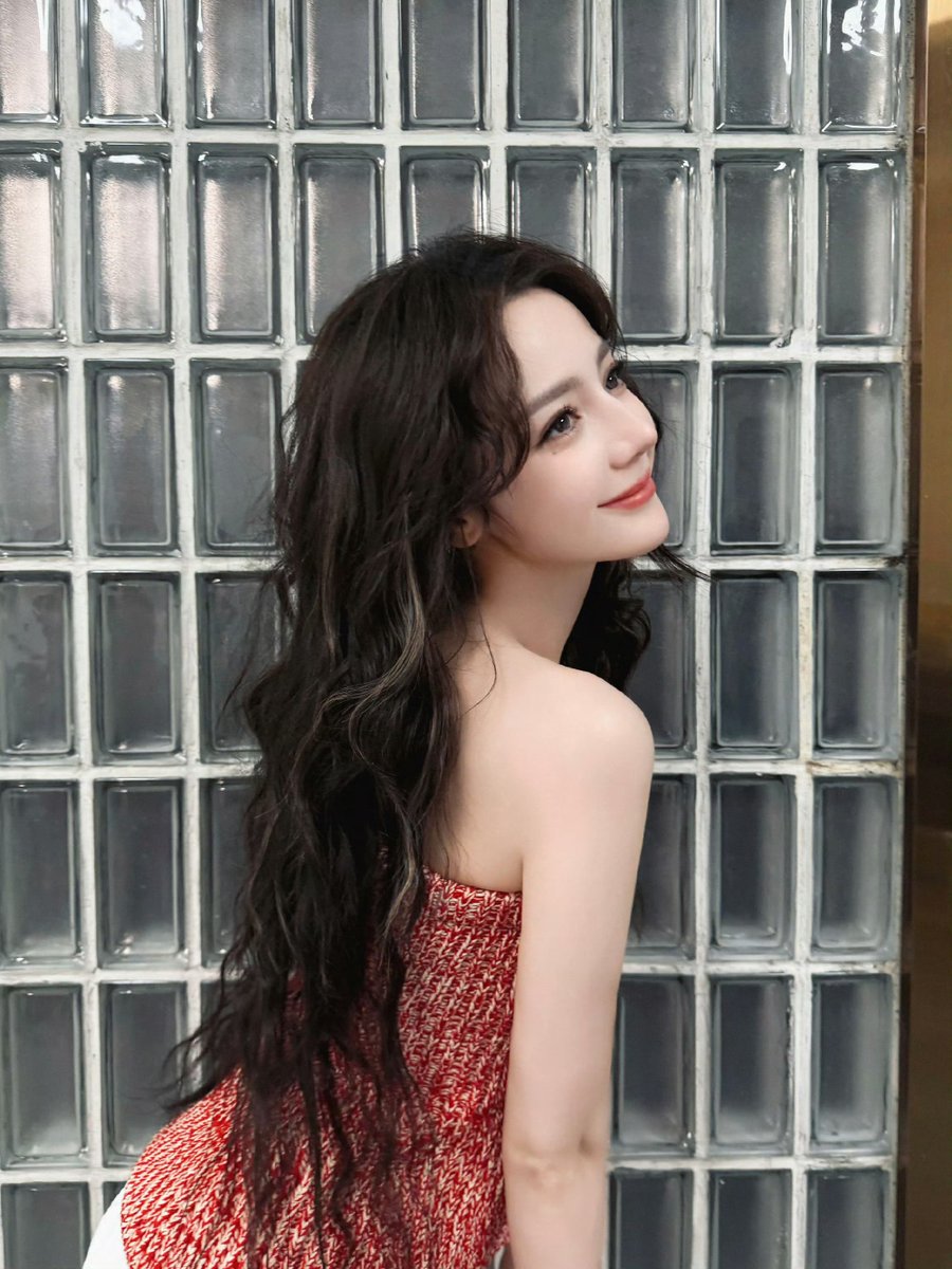 Rebaxx63's tweet photo. Couldn't decide, so I'm posting them all! 🤣
Baobei We are so greedy; no matter how many photos of you we have, it’s never enough
#Dilraba #Dilireba https://t.co/0iohVaLj4D