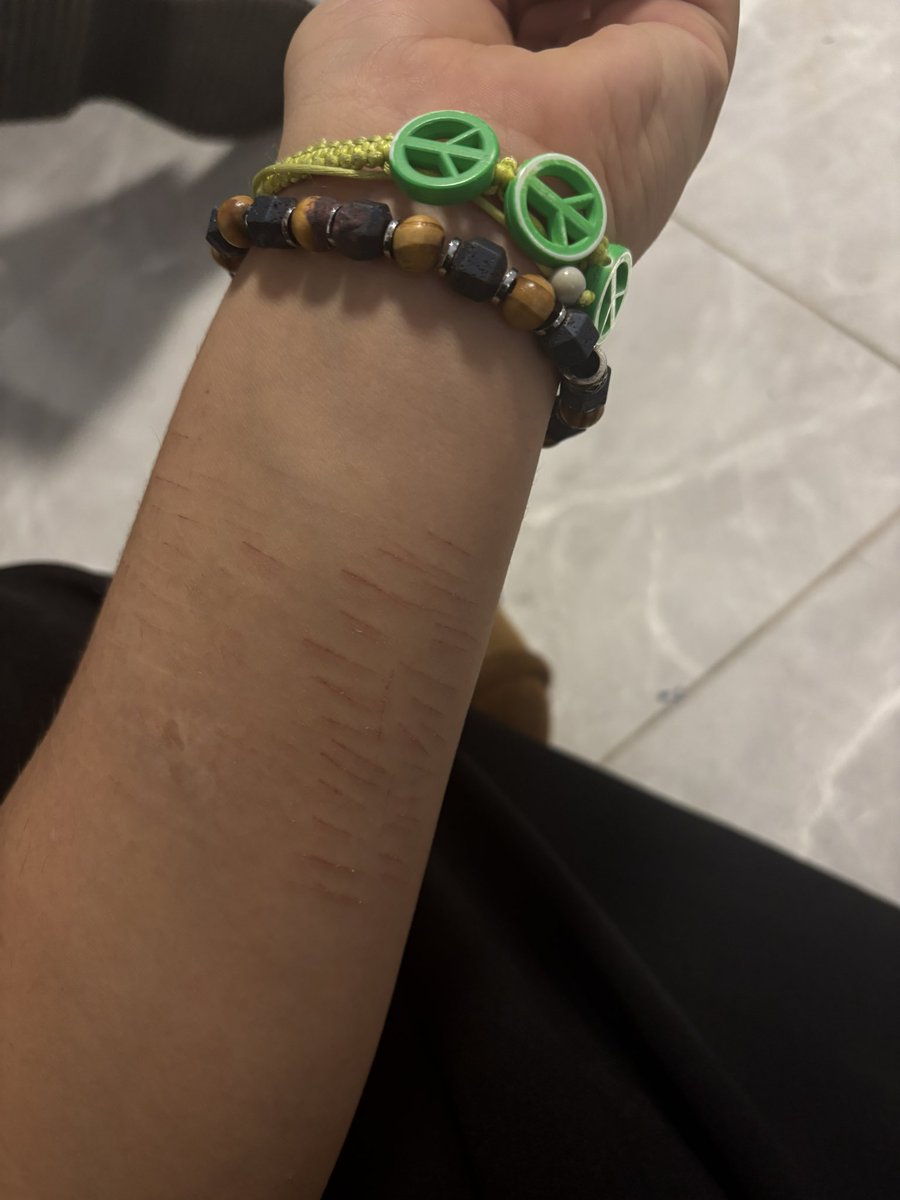 ReggieBlub's tweet photo. Healing!! :3 https://t.co/glB8ZKaRWh