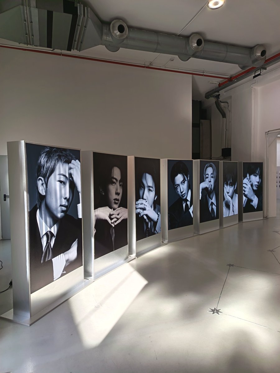 t0rtell1n0's tweet photo. about yesterday 💜 #BTS_POPUP https://t.co/6eZ3Ku9jMz
