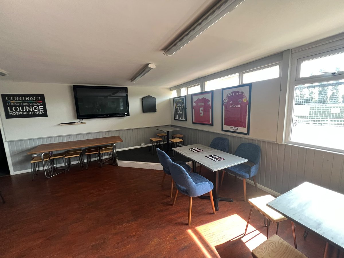 Dunkirk_FC's tweet photo. A huge thank you to Contract Furniture for supporting Dunkirk FC and providing new furniture for our clubhouse!  Your generosity is helping us create a better space for our players, supporters and visitors.   #UpTheBoatmen

https://t.co/EnLTzF6i2T https://t.co/ZZtpUW3hfq