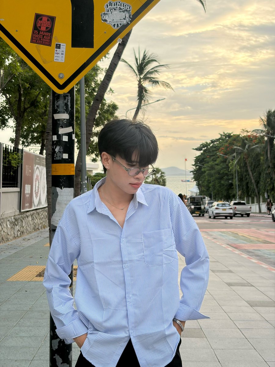 ciryulngm259802's tweet photo. 🌞 #พัทยา https://t.co/Z9ut6crwdw