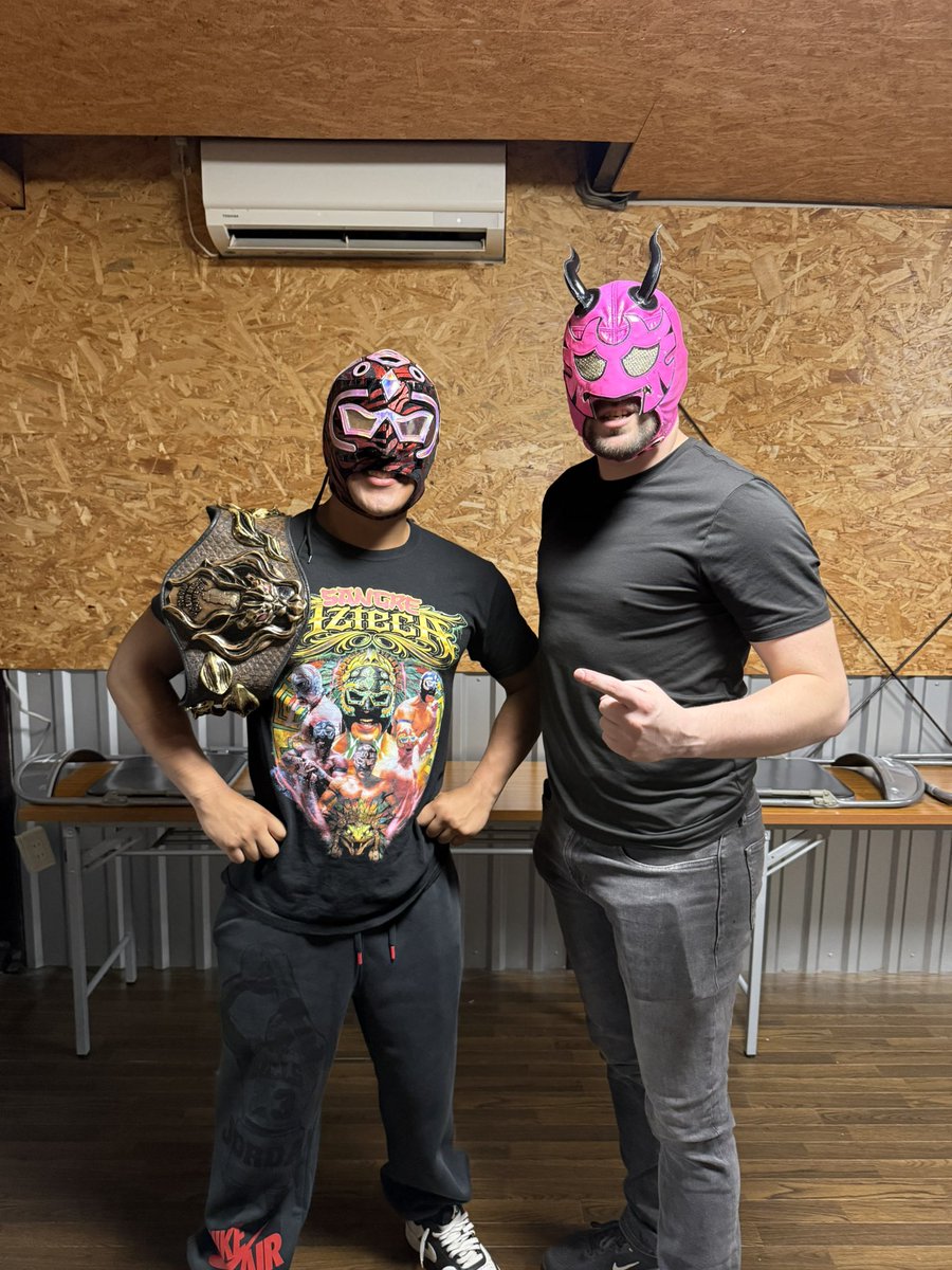 Sangre_AztecaJr's tweet photo. X
Mr. X
Último Ant
Último Anto
Pinche Anto
Mr. Philadelphia 
Philadelphia Rocky Balboa
Último Balboa
Mr. Lettter 
Última Hormiga
Anto-san
The American Hormiga
Antzilla
The Philly Ant
最後のアリ
Ant-tástico 
Ant-chan
Philadelphia Ant
Último Ant-kun
Ant-Man https://t.co/bZZJZphl4n