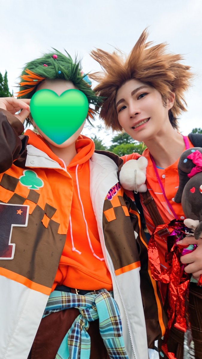 hrw_dt_cm's tweet photo. あとね！！スウィートアバターの♣くんがいたから一緒に撮らせて頂いた！！♣くんがラルフイメージの衣装だから、いたら嬉しいなと思ってたのでむちゃ嬉しかったです！！ご快諾ありがとうございました！！
(お顔隠しての掲載許可頂いてます🙏)

#Dハロ仮装2026
#Dハロツイステ https://t.co/R2Qz4O6fQn