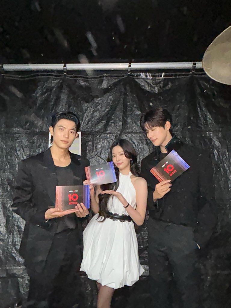 KMJUpdates's tweet photo. 261027 | Lomon Instagram Update with Kim Minju

🔗https://t.co/FkJGZ2SUVI

#김민주 #KimMinJu @minju_official_ https://t.co/T0qYYVq0RZ