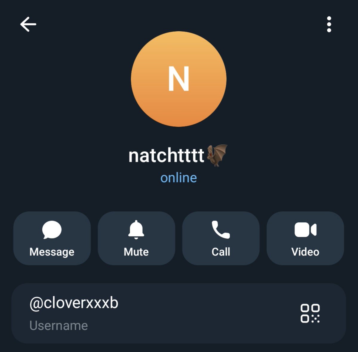 cyrl3a's tweet photo. bingung mau takut atau ngpain gue https://t.co/J4Q2F6SzSd