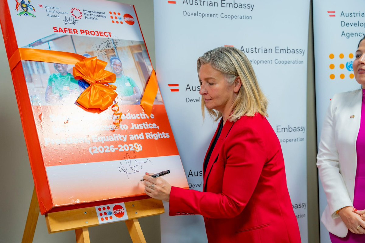 kristineblokhus's tweet photo. Justice is dignity. 

We are delighted to sign the EUR3.2M SAFER project with the Austrian Embassy, aiming to help build a strong GBV response system, and directly support 830,000 people across Karamoja, Acholi and Lango.

🙏to the Government and the people of Austria 🇦🇹 https://t.co/7aORO6nWL4
