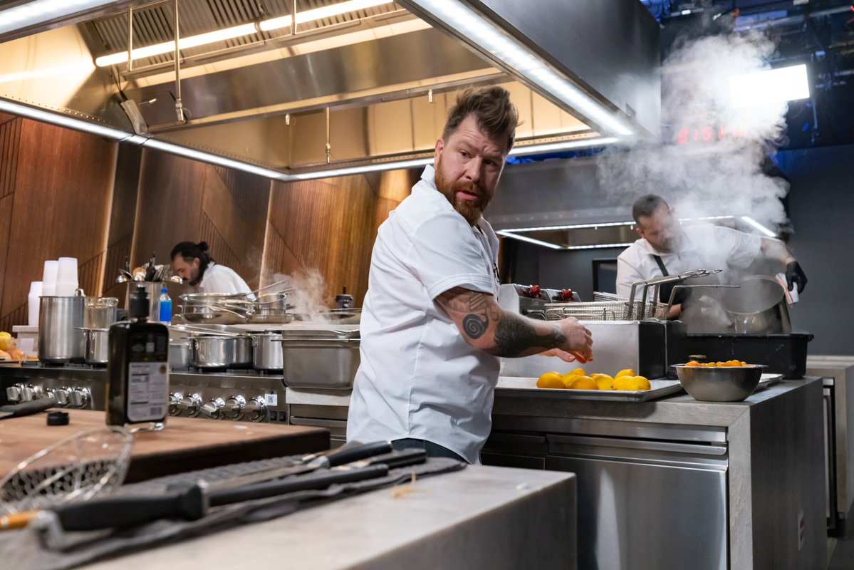 FoodNetwork's tweet photo. It's a steakhouse showdown tonight when Jonathon Sawyer and his team take on @bflay and his home team! 

Don't miss #TheLine TONIGHT at 9|8c with VIP Guest Michael Lomonaco. https://t.co/KEvnlUgXbW