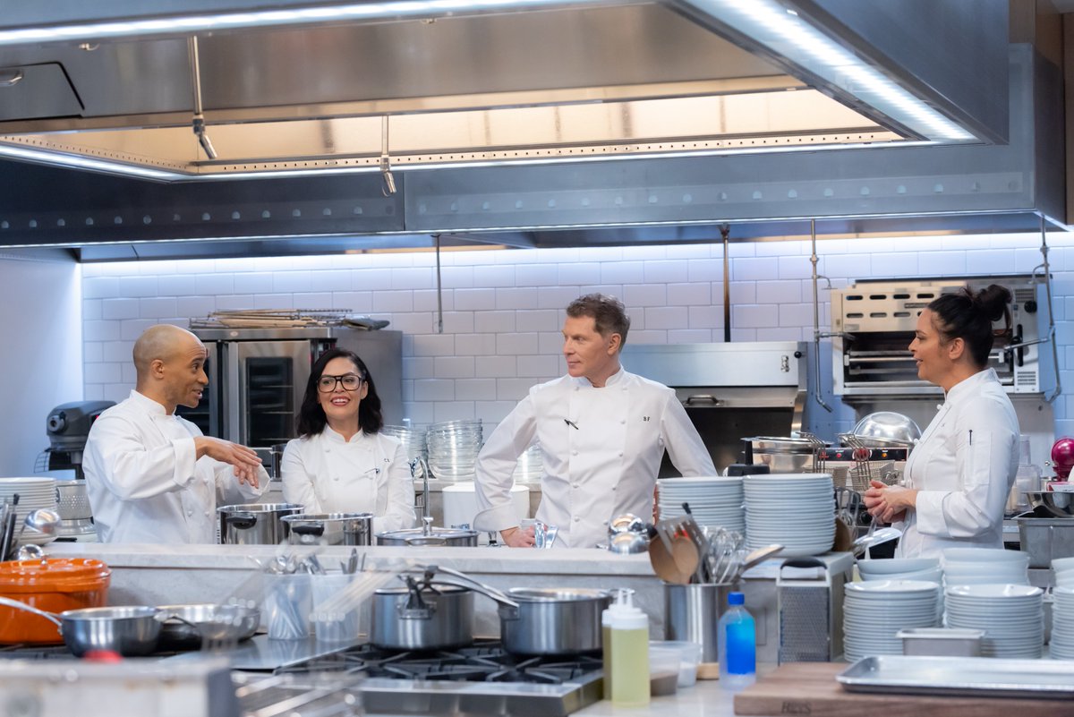 FoodNetwork's tweet photo. It's a steakhouse showdown tonight when Jonathon Sawyer and his team take on @bflay and his home team! 

Don't miss #TheLine TONIGHT at 9|8c with VIP Guest Michael Lomonaco. https://t.co/KEvnlUgXbW