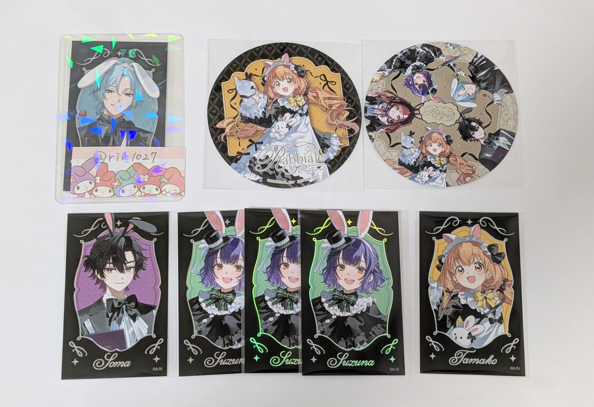 rir1027's tweet photo. すぺしゃーれ　Speciale　アニメイトカフェ  トレーディング箔押しカード ステッカー   コースター 

譲:💚、💛、💜(画像参照)
求:🩵　カード優先で求めているため、カードとシールやコースターとの交換も可能です
シールのみ定価＋送料にて譲渡⭕️

郵送での交換希望
検索からも気軽にお声掛け下さい。 https://t.co/5Kd5JzrLHe