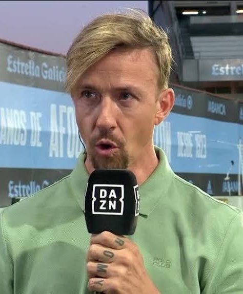 FullTime90X's tweet photo. 🚨🇪🇸 Guti, former Real Madrid player:

🗣️ “Pedri is my favourite footballer to watch right now. He has some extraordinary talent. The way he controls games is incredible.” 🎩⚽ https://t.co/tRY3NqikEp