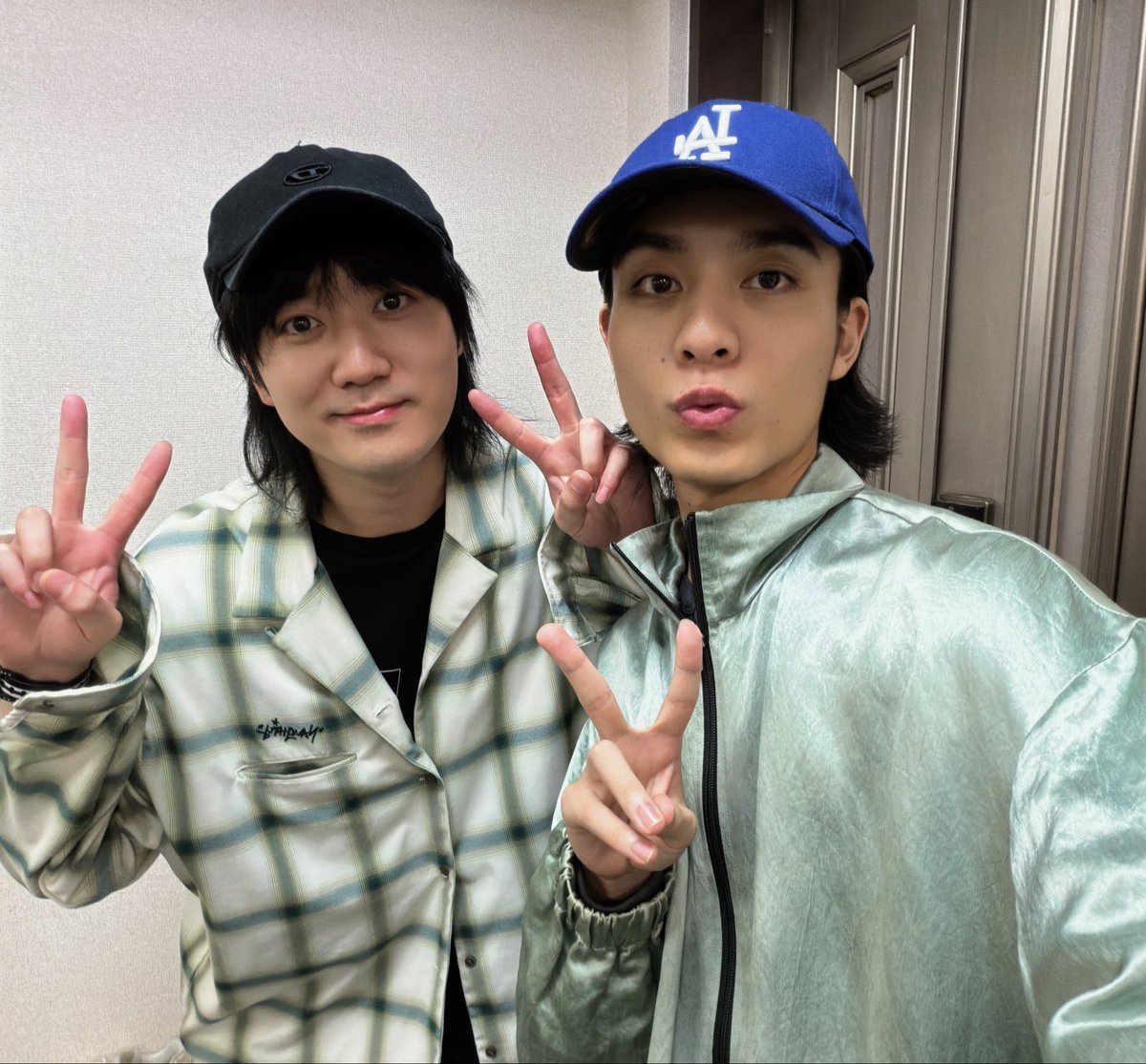 yoshidachi_hiro's tweet photo. こうへいくんがいるの嬉しいんです
ほぼ初共演の気持ちです
尊敬は全然していません！！

#グラドリ2026 https://t.co/dQoefLWok9