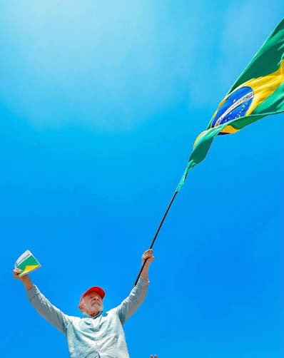 haldolpho's tweet photo. ricardo stuckert 
o homem é uma máquina! https://t.co/7QHLazez6a