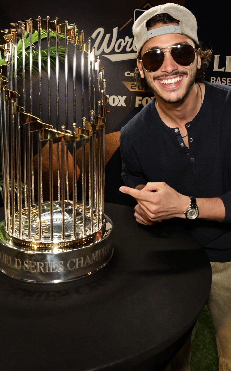 offcampusseries's tweet photo. Antonio Cipriano at Game 3 of the World Series https://t.co/7oIN88A0bn