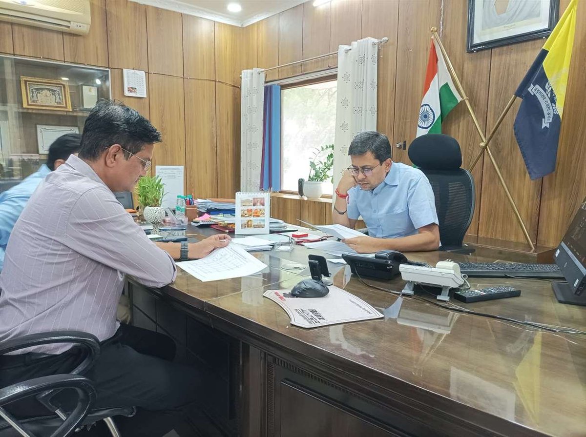 DIPRRajasthan's tweet photo. स्टेट ग्रोथ के अनुरूप प्रगति सुनिश्चित करें - नमित मेहता

आबकारी आयुक्त ने विभागीय समीक्षा वीसी में अधिकारियों को दिए निर्देश

https://t.co/OOz46ByY80 https://t.co/hSL8qtmJwh