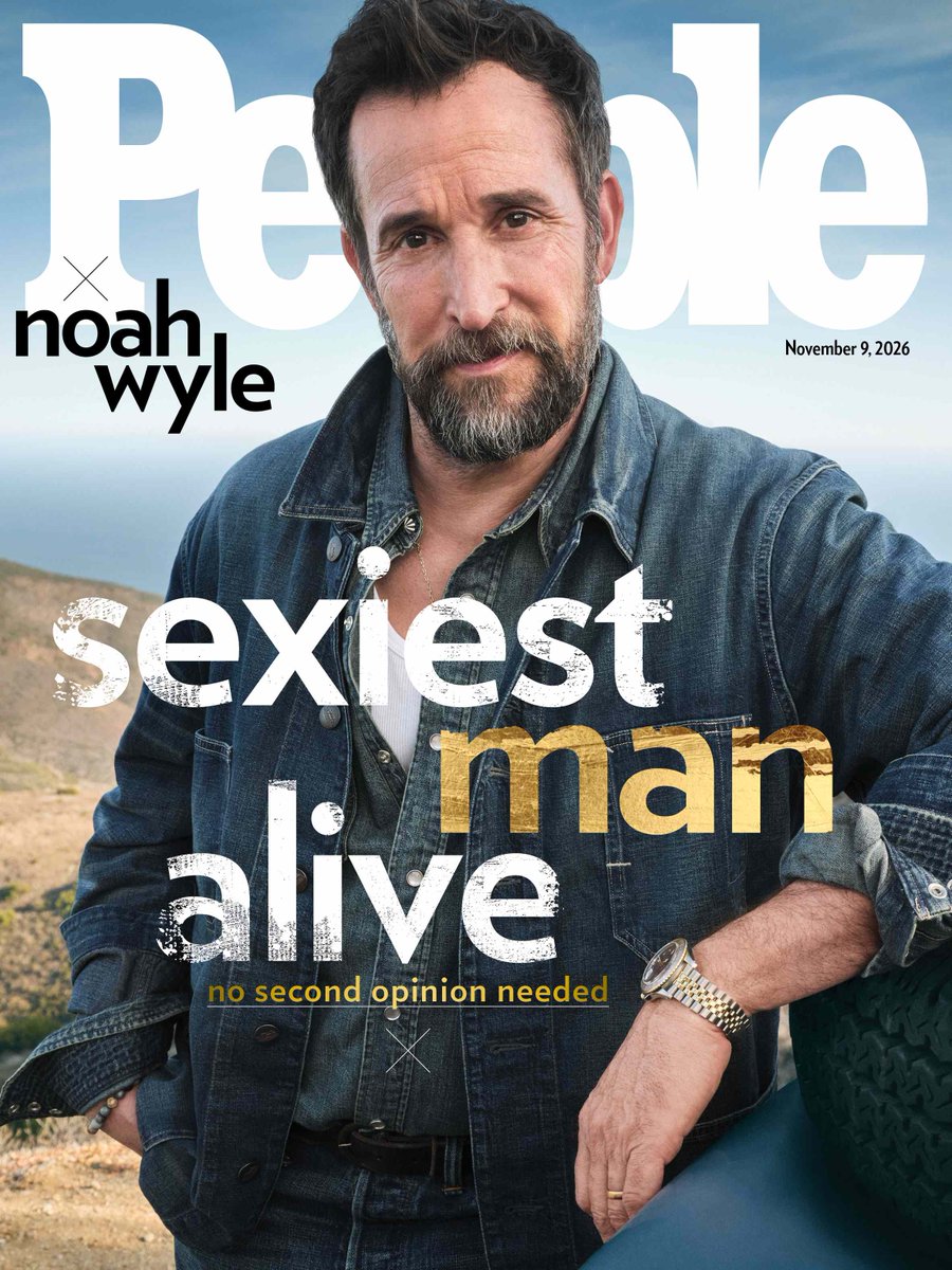 sboficial's tweet photo. Noah Wyle é eleito o Homem mais Sexy do Mundo de 2026 pela People. https://t.co/ay0Ktwr3cK