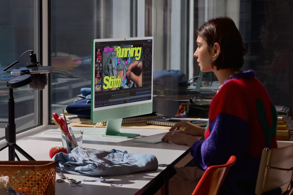 hamu_3nd's tweet photo. 【速報】Apple、新型「iMac」を発表！
M6チップを搭載、価格は249,800円から

・最新の2nmプロセスを採用したM6チップ搭載
・CPU、GPU共に最大10コア → 12コアに増加
・グラフィックス性能がM4比で最大2倍に向上
・オンデバイスAI処理がM4比で最大5倍に向上
・Neural Engineの演算性能が最大2倍に向上
・新しいデュアル16コアNeural Engineを採用
・GPUの各コアにNeural Acceleratorを搭載
・メモリ帯域幅が120GB/s → 最大170GB/sに向上
・Microsoft Excelの処理が最大1.5倍高速化
・Affinityの画像編集が最大2倍高速化
・レイトレーシングを使用したゲーム性能が最大2倍に向上
・SSDの読み書き速度が最大2倍に高速化
・Wi-Fi 7、Bluetooth 6に新対応
・最大2.5Gbpsの有線LANに対応
・有線LAN速度が従来比で最大2.5倍に向上
・macOS 27を標準搭載
・ブルー、グリーン、ピンクなど全7色展開

10月29日より予約開始、11月6日発売
