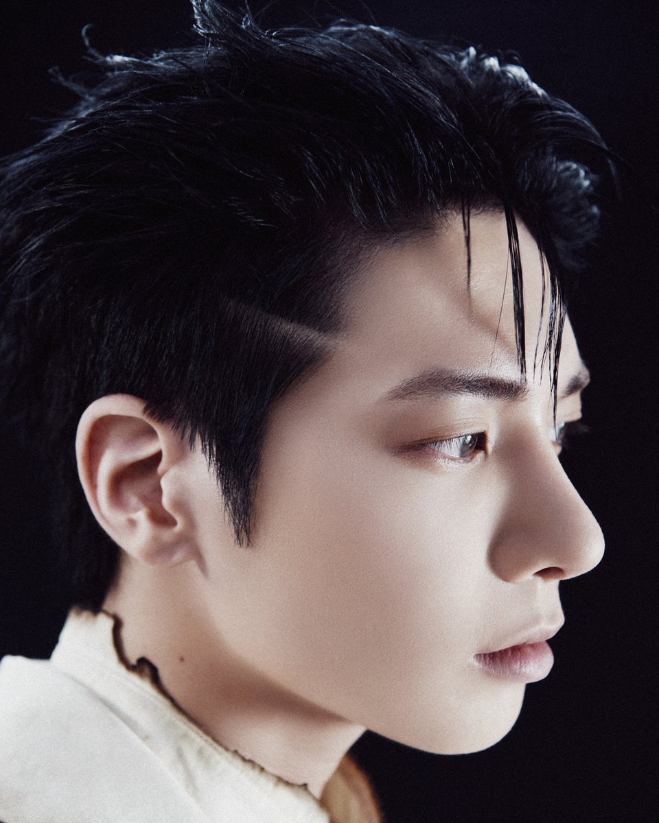 BIGHIT_MUSIC's tweet photo. PERFECT STORM - EYE OF THE STORM - #태현 (#TAEHYUN)
🌪️ https://t.co/ao11e7cwgj

#투모로우바이투게더 #TOMORROW_X_TOGETHER #TXT
#PERFECTSTORM #AngelBite #TXT_AngelBite https://t.co/jztZGZ3Dld