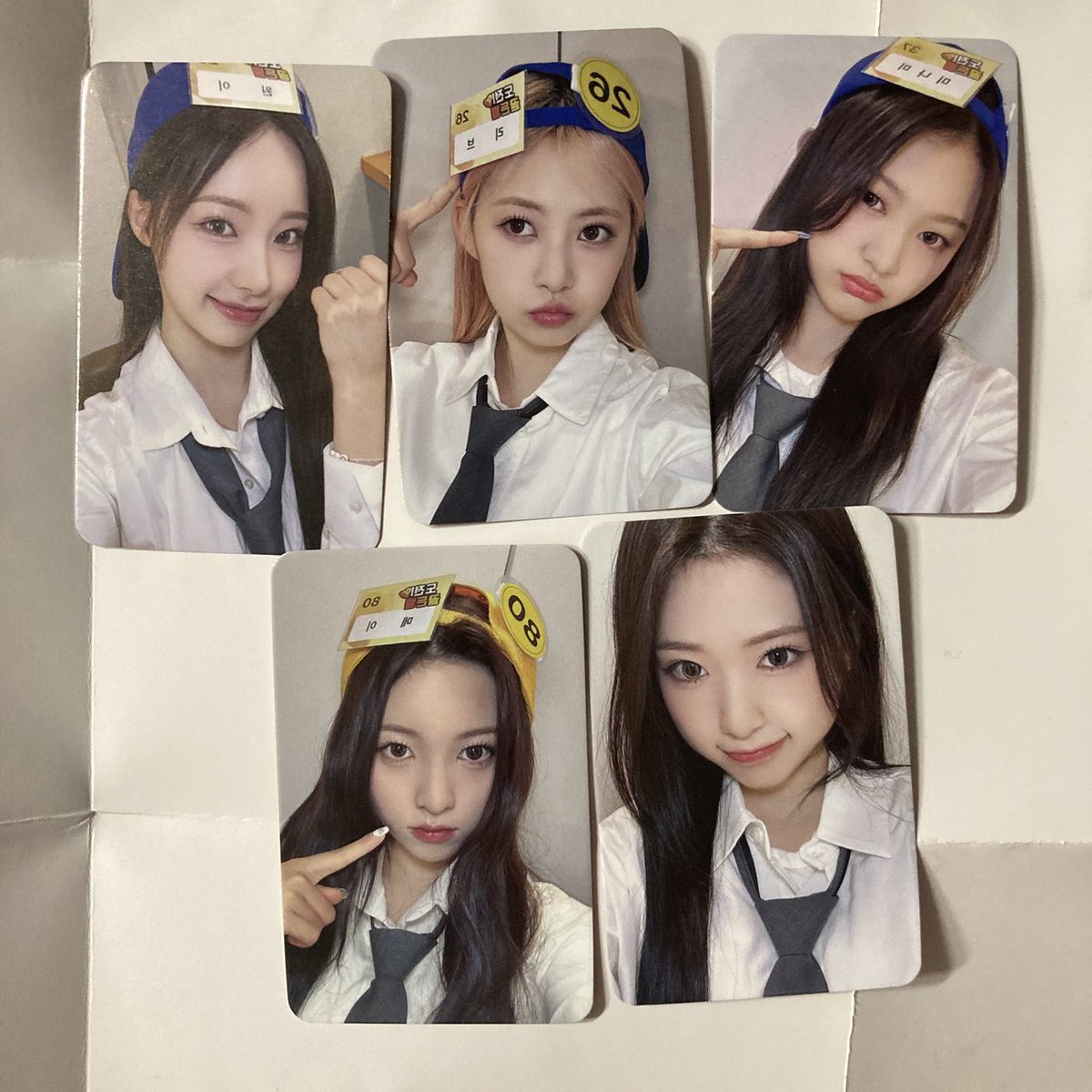 roserenader's tweet photo. 친구도와주는중
리센느 팬싸 포카 세트 양도 합니다
가격 70,000원
네고 안받습니다
포카 하자 있습니다 (사운드웨이브 배송 문제)

Helping friend
WTS RESCENE fansign photocards
Price 70,000won
Photocards are bent due to Soundwave poor shipping

우체국 가능 1800원

#리센느 #rescene https://t.co/OEXz5QT4Wr