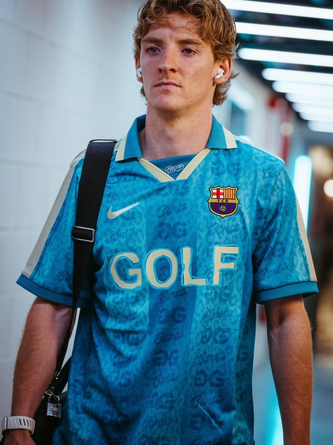 bmd_cule's tweet photo. هذه الصفقة من اختيار فليك حيث فضله على أجنحة أخرى مثل جناح أياكس ونوسا جناح لايبزيغ رغم أن الكشافة قدموا له تقارير عن جميع هؤلاء الأجنحة 

لذلك سيبقى غوردون أساسي بالنسبة له حتى يثبت للناس أن صفقته ليست فاشلة https://t.co/JlhotqPfzN