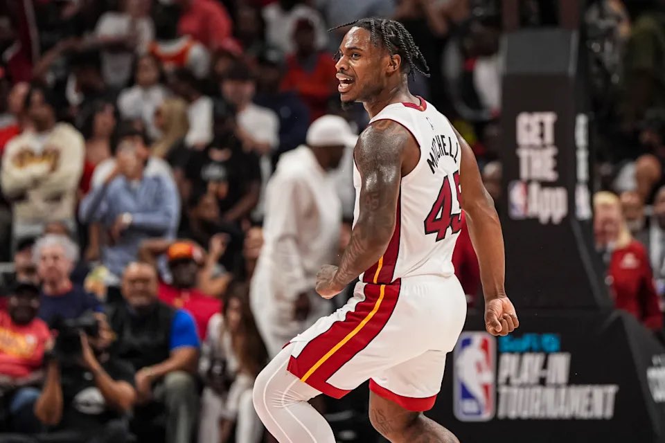 FacileProno's tweet photo. #NBA 🏀

▪️Davion Mitchell +19,5 points @8 (0,15%) ✅
▪️Davion Mitchell +14,5 points @3.35 (0,25%) ✅
▪️Davion Mitchell +10,5 points @1.78 (0,75%) ✅  

MASTERCLASS CE BET 💰 Qui a suivi ? 

Merci https://t.co/uNYK2Ay4Cq j’aurais jamais sorti ce bet si non 🔥

20RT & 120❤️ pour un autre bet NBA 💪🏻

#TeamParieur