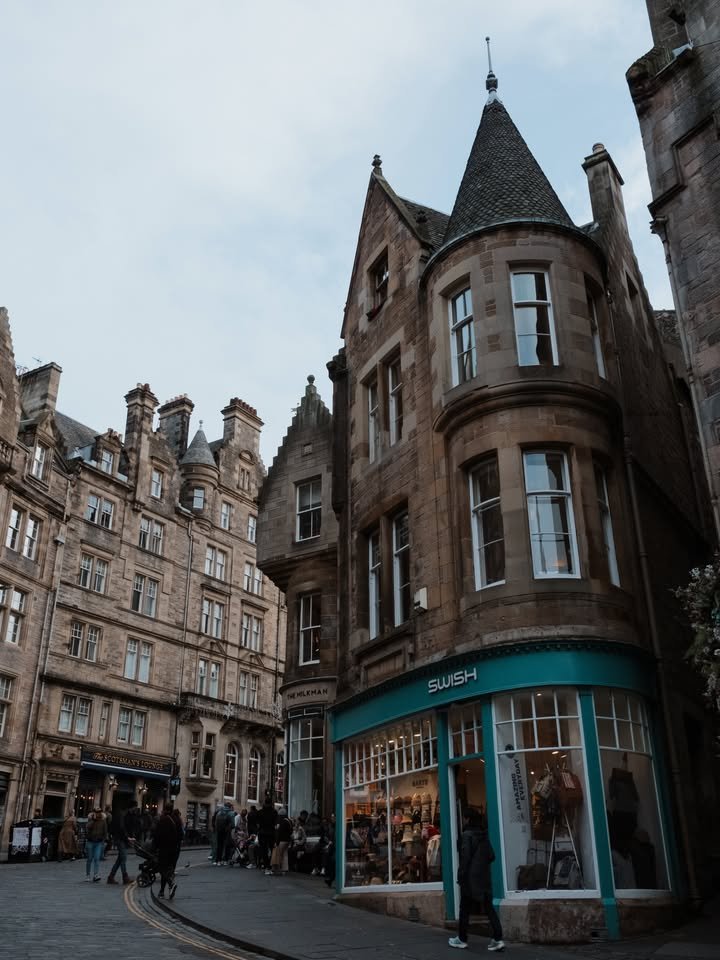 InFiniteH0riZ0n's tweet photo. Edinburgh Scotland https://t.co/eDeJZlquEY