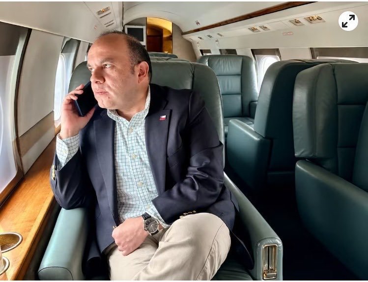 Heroe6666's tweet photo. ¿Así q Pavez en el gobierno de la austeridad se va República Dominicana en un jet de alta gama? Tomen rotitos 😂
Codina Lo Barnechea San Carlos de Apoquindo hablame US$10 Provoste Neme Lula Criteria Vozinha FACH Sahne Nuss Flávio Bolsonaro Quiroz
#EleccionesBrasil
#lluvia https://t.co/6tsmVVTPOI