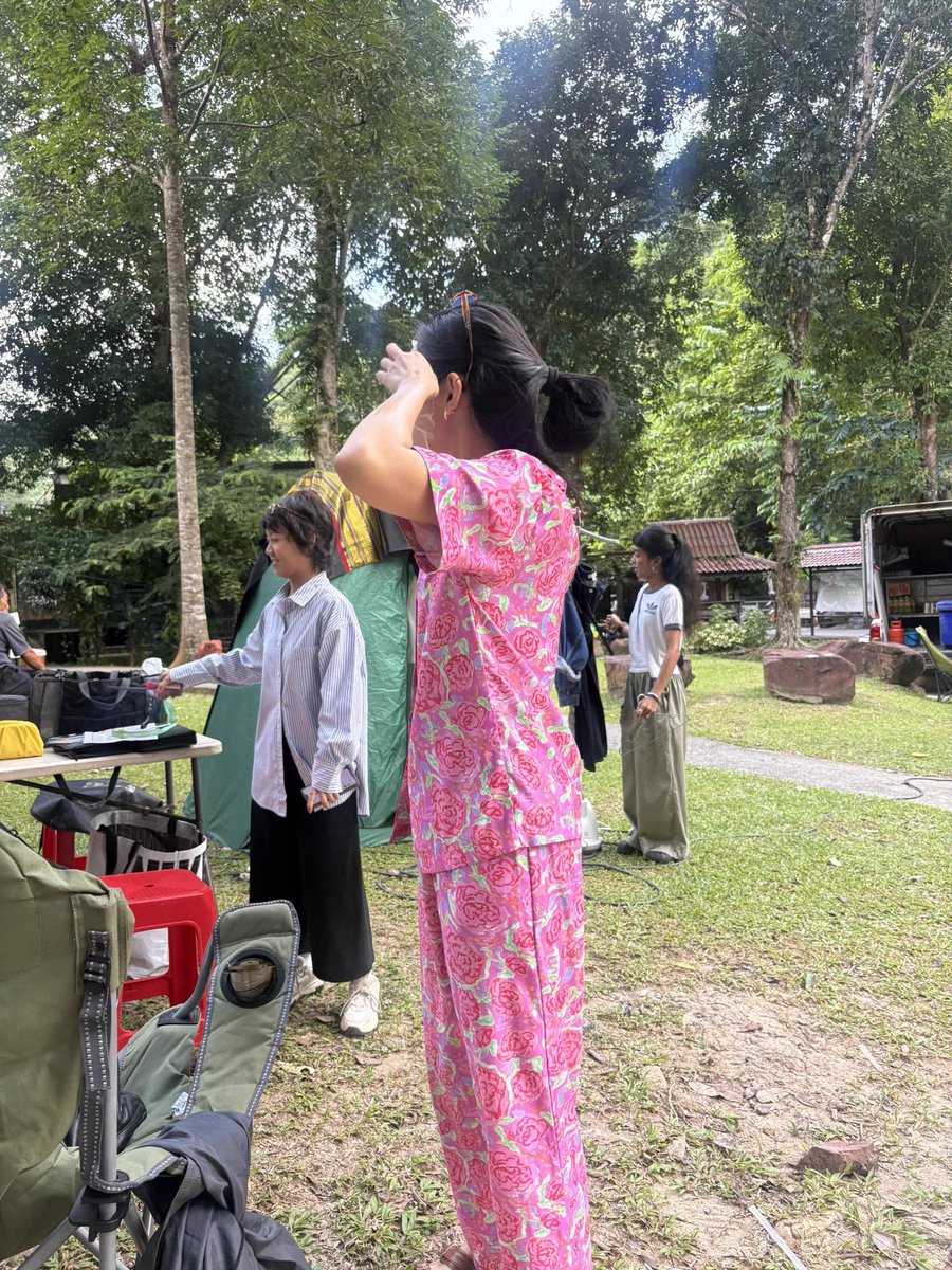 Pround2bint's tweet photo. วิวัฒนาการชุดนอนของแม่ครู

KHOM KHLANG EP8
#ข่มขลังตอนที่8 https://t.co/YFFGm4ah6v