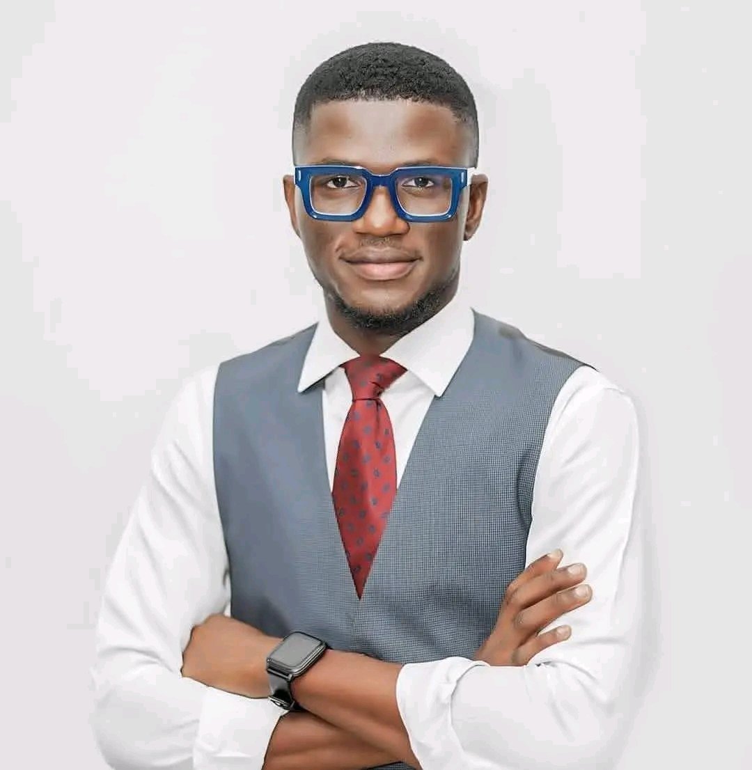 AppiahFabien's tweet photo. Isaac Kofi Agyei of JoyNews fact checked Bawumia and the NPP, and the NDC applauded him. Now he exposes inconsistencies in the Foreign Affairs Minister’s report, and suddenly he’s partisan? 😂 

Journalism cannot be praised only when it favours your side.

Let them do their work! https://t.co/FyfI1jRJRA