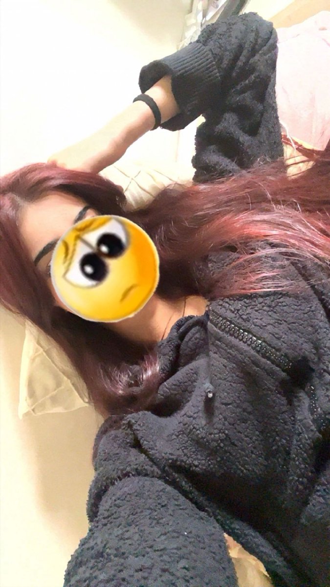 sonvxzc's tweet photo. اشتقت لشعريييي😓😓😓 https://t.co/xtAAsF2Gfc