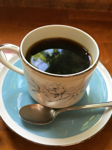 yxRYwUfSEbCsAKe's tweet photo. [コーヒーが凶の隠し事を洩らす日だ]， https://t.co/yh8aUWMT1b