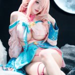 Photo by Meenfox (@meenfox)