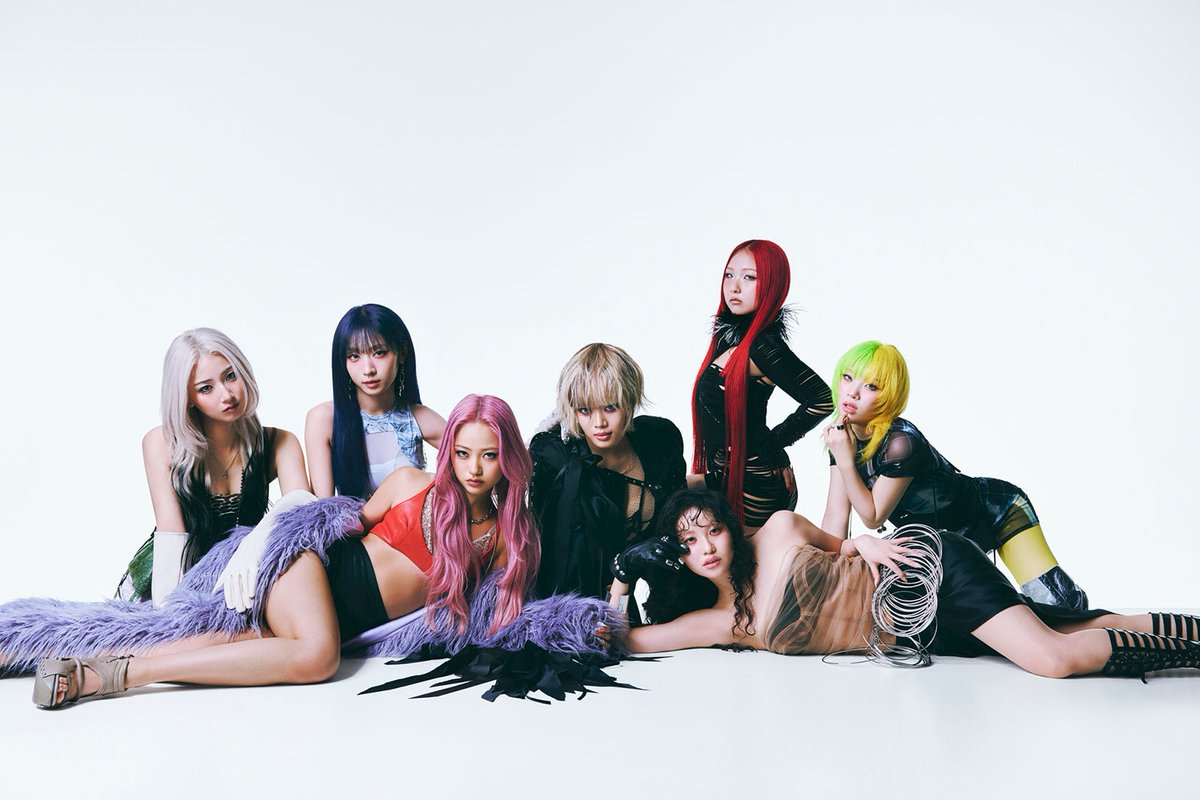 modelpress's tweet photo. HANA、7か月ぶりとなる新曲
「Slidin」10/29（木）リリース決定 🎶

MAHINAが描き下ろしたジャケ写＆
ソロアー写も公開📸
https://t.co/mYy4hzkHYF https://t.co/I45cDXCdrV