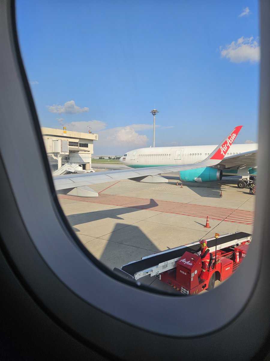 Yulin_YMway's tweet photo. I’m flying to Chiang Mai. My journey through Thailand continues🧳🛫 https://t.co/nC9NWtpbva