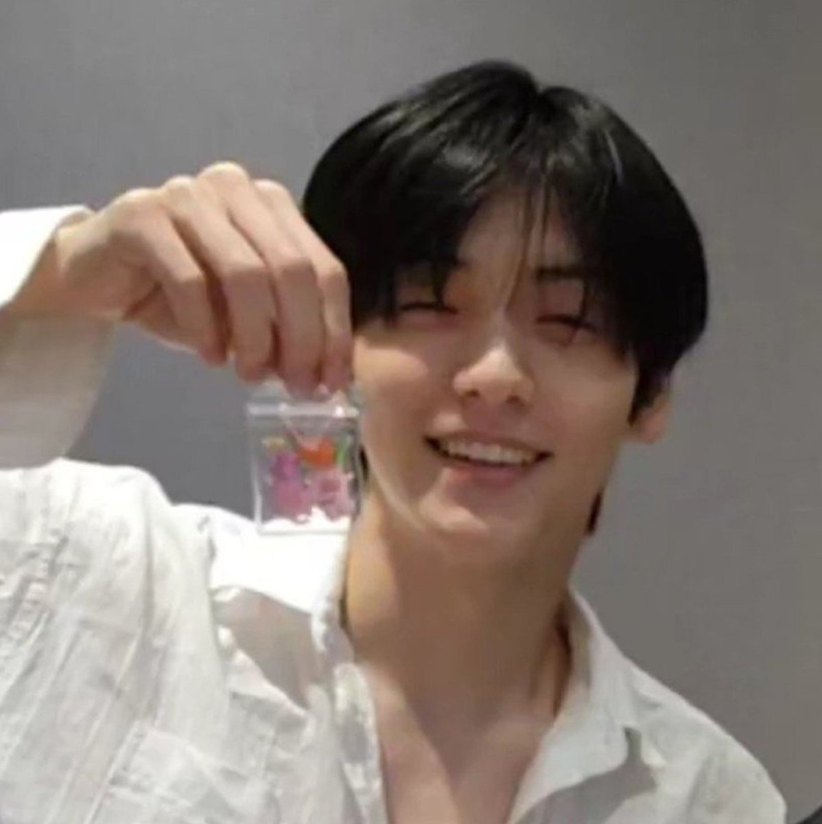 bampdnim's tweet photo. istg seeing soobin's smile healed something in me 🥺 https://t.co/3XXUjGHgy3