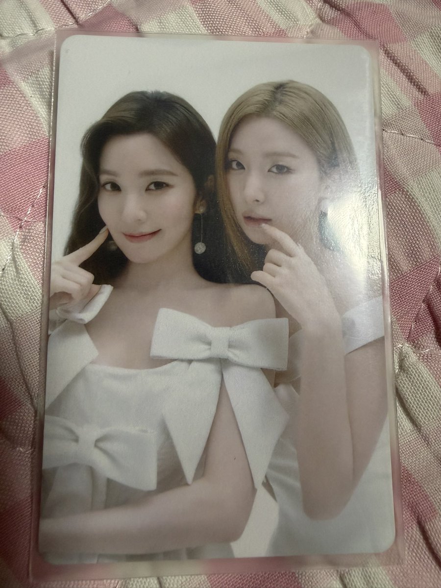 Myj_ReVeluv_S2U's tweet photo. RedVelvet トレカ 交換

譲 画像のもの

求 EC mumo IRENE ver(どちらでも構いません)

横浜2日目お渡し>郵送
気軽にリプ待ってます！！
#RedVelvet_IRENE_SEULGI
#IRENE #SEULGI #RedVelvet 
#IRENE_SEULGI_JAPAN_TOUR_2026_blank https://t.co/oVRWev022l