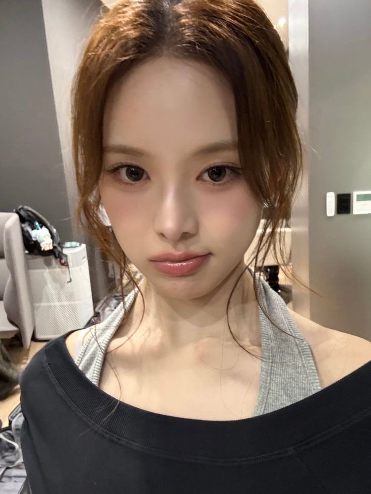 celivictory's tweet photo. 📍 𝘾𝙚𝙡𝙞𝙣𝙚'𝙨 𝙏𝙚𝙧𝙧𝙞𝙩𝙤𝙧𝙮 
𝙀𝙖𝙜𝙡𝙚𝙬𝙤𝙤𝙙 𝙐𝙣𝙞𝙩 4008 
𝙏𝙝𝙚 𝙋𝙖𝙠𝙪𝙗𝙪𝙬𝙤𝙣𝙤 𝙋𝙧𝙞𝙫𝙖𝙩𝙚 𝙍𝙚𝙨𝙞𝙙𝙚𝙣𝙘𝙚, 𝙎𝙤𝙪𝙩𝙝 𝙅𝙖𝙠𝙖𝙧𝙩𝙖

Another packing activity for another escape trip. 

P.S self reward menunggu tanggal sidang ✌️ https://t.co/T4OmyZackq