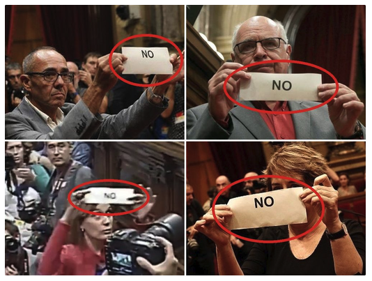 AlbanoDante76's tweet photo. Avui fa 9 anys d’aquest moment.
Jo era allà aquell dia. Avui vull explicar‑ne alguns detalls.

Per això, he fet aquest web:
https://t.co/biX48BbAcC

No podem deixar que esborrin la memòria.
Mira-ho. Passa-ho.
Bon dia! https://t.co/GFl4ivntug