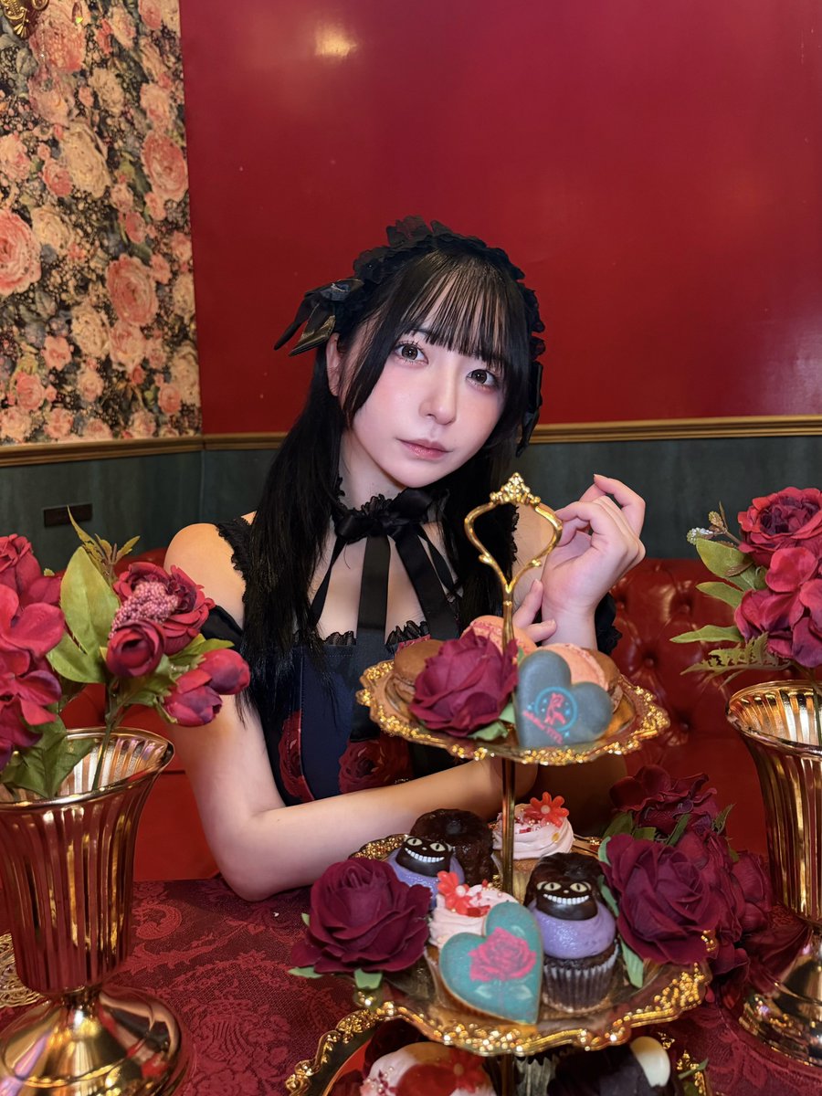 mizuki_asakura_'s tweet photo. 猫宮まつりちゃんプロデュースのコンカフェにお邪魔させて頂きました！🥀✧
ドーリーな世界観で本当に可愛かったーー！🤍 https://t.co/yrW1DIDD5k